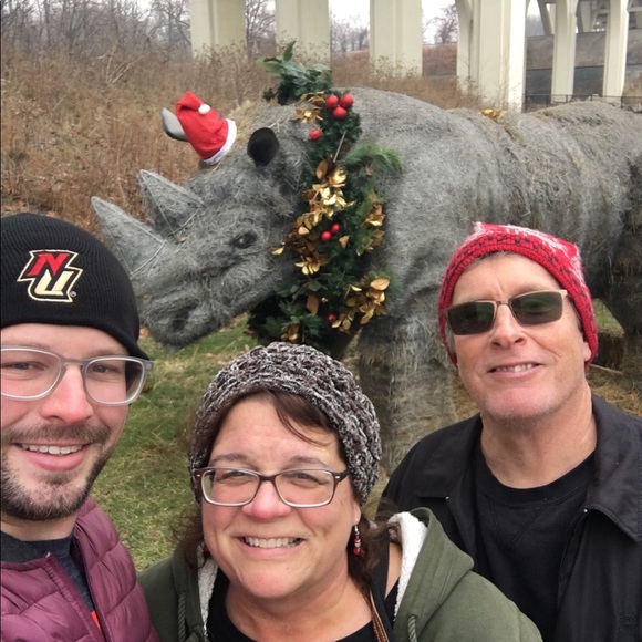 Meet your Posher, Dawn - Picture 3 of 5